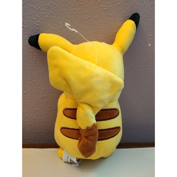 Pokemon Pikachu 9 inch Soft Plush - Pikachu Winking - Picture 3 of 7
